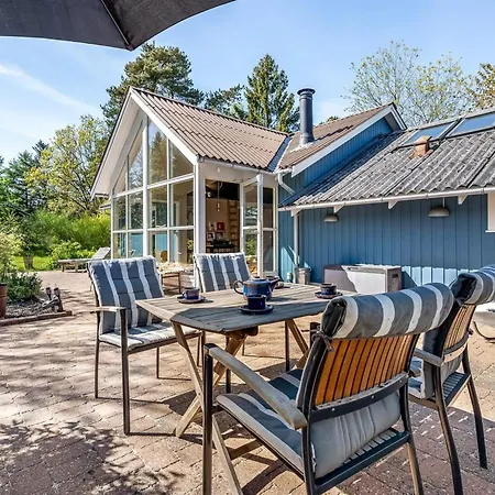 Akule - 6km From The Sea By Interhome